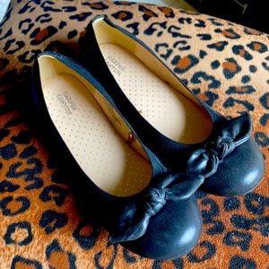 NEW black ballet flats size 4